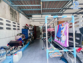 *****ทาวน์เฮ้าส์มือสองกรุงเทพมหานคร ม.เวียงเทพ2 ช่างอากาศอุทิศ เนื้อที่ 20 ตร.ว. ฟังก์ชัน 2 ห้องนอน 2 ห้องน้ำ 1 ที่จอดรถ แถมฟรี! 1 เครื่องปรับอากาศ บนทำเลเพียง 10 นาทีก็ถึงสนามบินดอนเมือง ใกล้รถไฟฟ้าสายสีแดง "สถานีดอนเมือง" และทางด่วน "อุตราภิมุข"